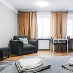 Klimatyczny Apartament Dla Dwojga W Sercu Starowki